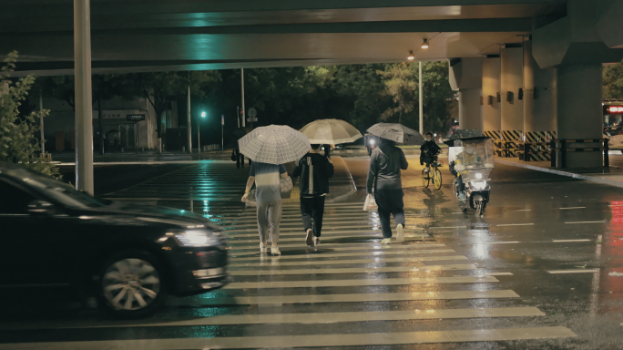 西安雨夜街头孤独寂寞氛围（多视角长视频）