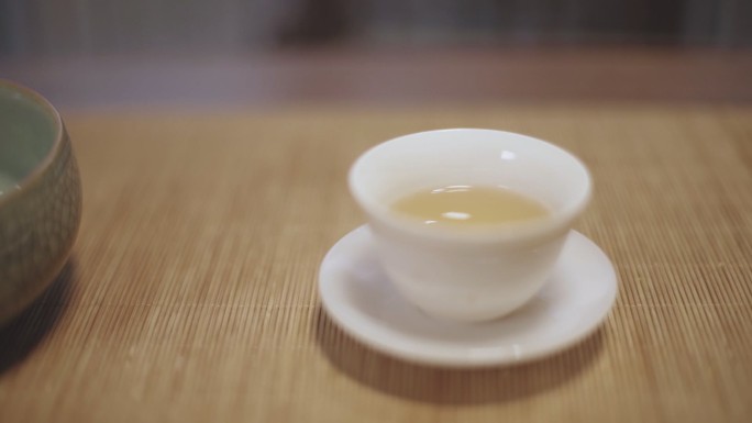 茶气茶韵热气腾腾 冒热气的茶禅茶一味