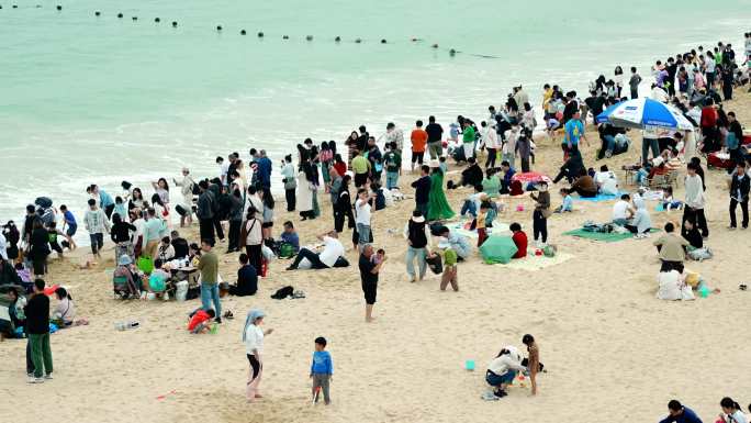 大梅沙人流密集