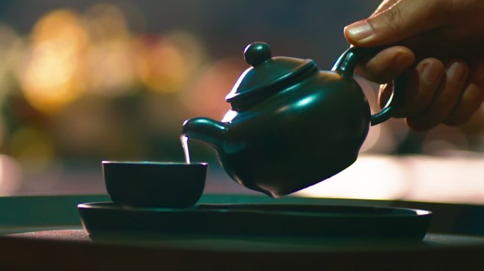 紫砂壶倒茶倒汤茶汤茶壶高汤食疗浓汤文化