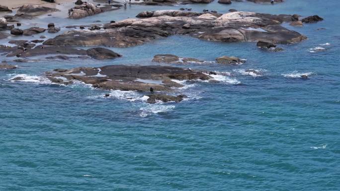 海南海口木兰湾海岸线航拍沙滩礁石海礁