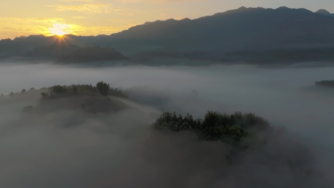 穿云越山遇见新年第一束阳光