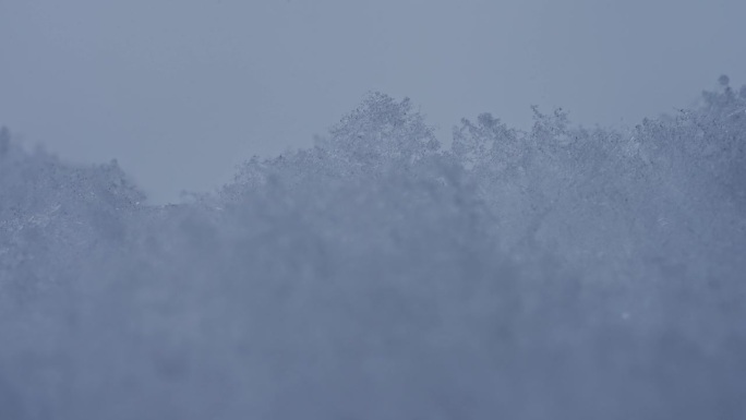 微距镜头:融化的雪花