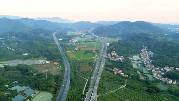 航拍高速公路城市快速路国道交通枢纽