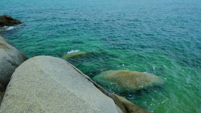 海边巨石礁石滩海滩