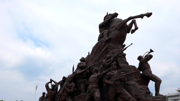 25军长征纪念碑 雕塑
