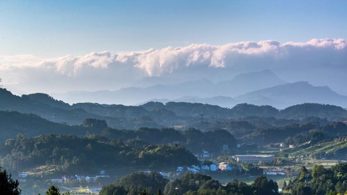 重庆南川：金佛山“巨龙”腾飞