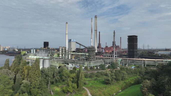 德国杜伊斯堡的焦化厂天线。
