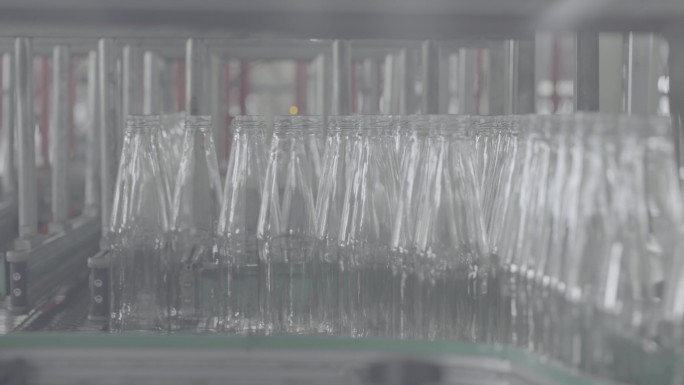 01玻璃瓶生产流水线 工厂 检查