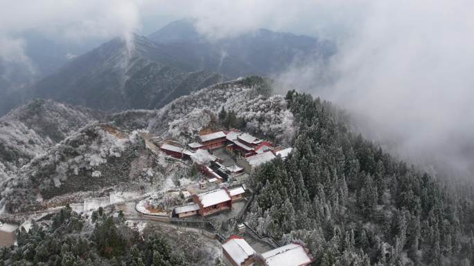 芷江明山雪景