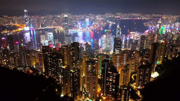 航拍香港太平山夜景维多利亚港