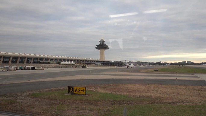 杜勒斯机场