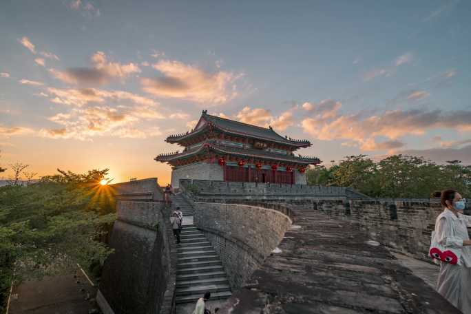 惠州朝京门滑轨日转夜