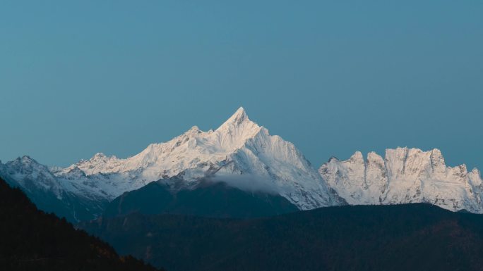 飞来寺梅里雪山日照金山延时
