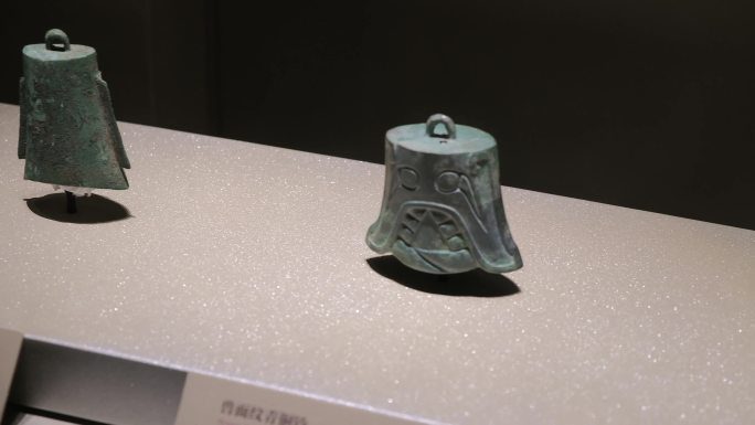 四川德阳广汉三星堆博物馆文物青铜铃