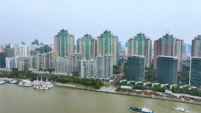 上海外滩黄埔江畔高端写字楼高级住宅社区