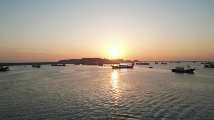 台州 温岭 海边 落日 游船 航拍