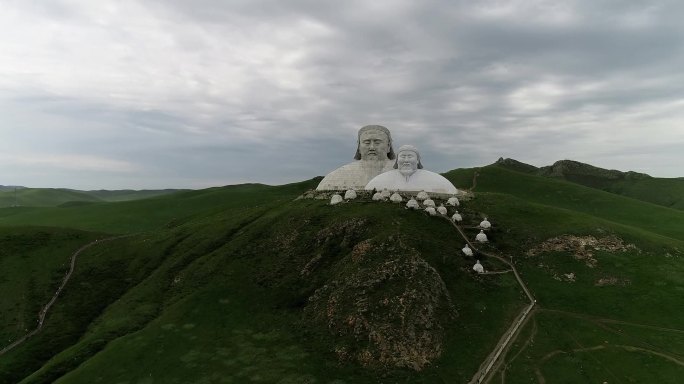 内蒙古霍林郭勒：航拍可汗山
