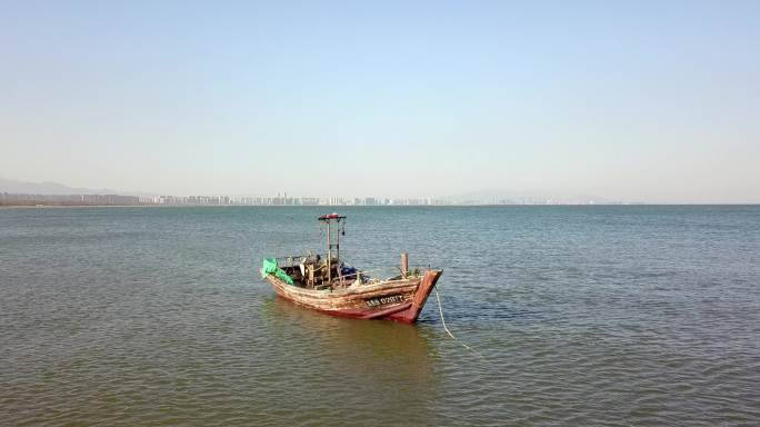 大海沙滩波涛海浪鸽子窝秦皇岛渔船