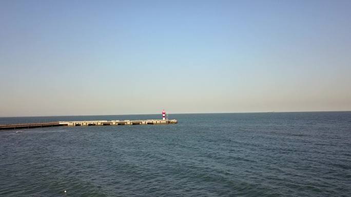 大海沙滩波涛海浪灯塔秦皇岛北戴河