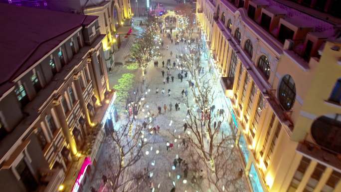 中国黑龙江哈尔滨中央大街夜晚雪景航拍