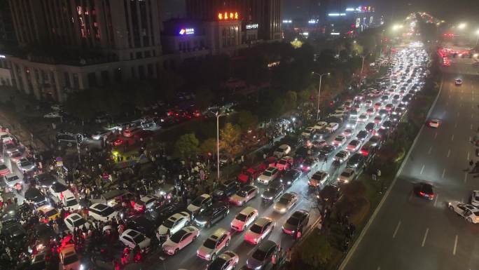 台州市温岭市银泰购物中心跨年航拍