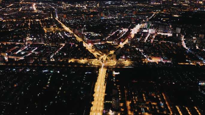 夜晚夜景航拍车流交通城市