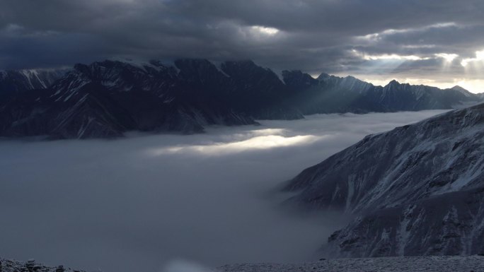 川西 子梅垭口 贡嘎雪山 云海 日出