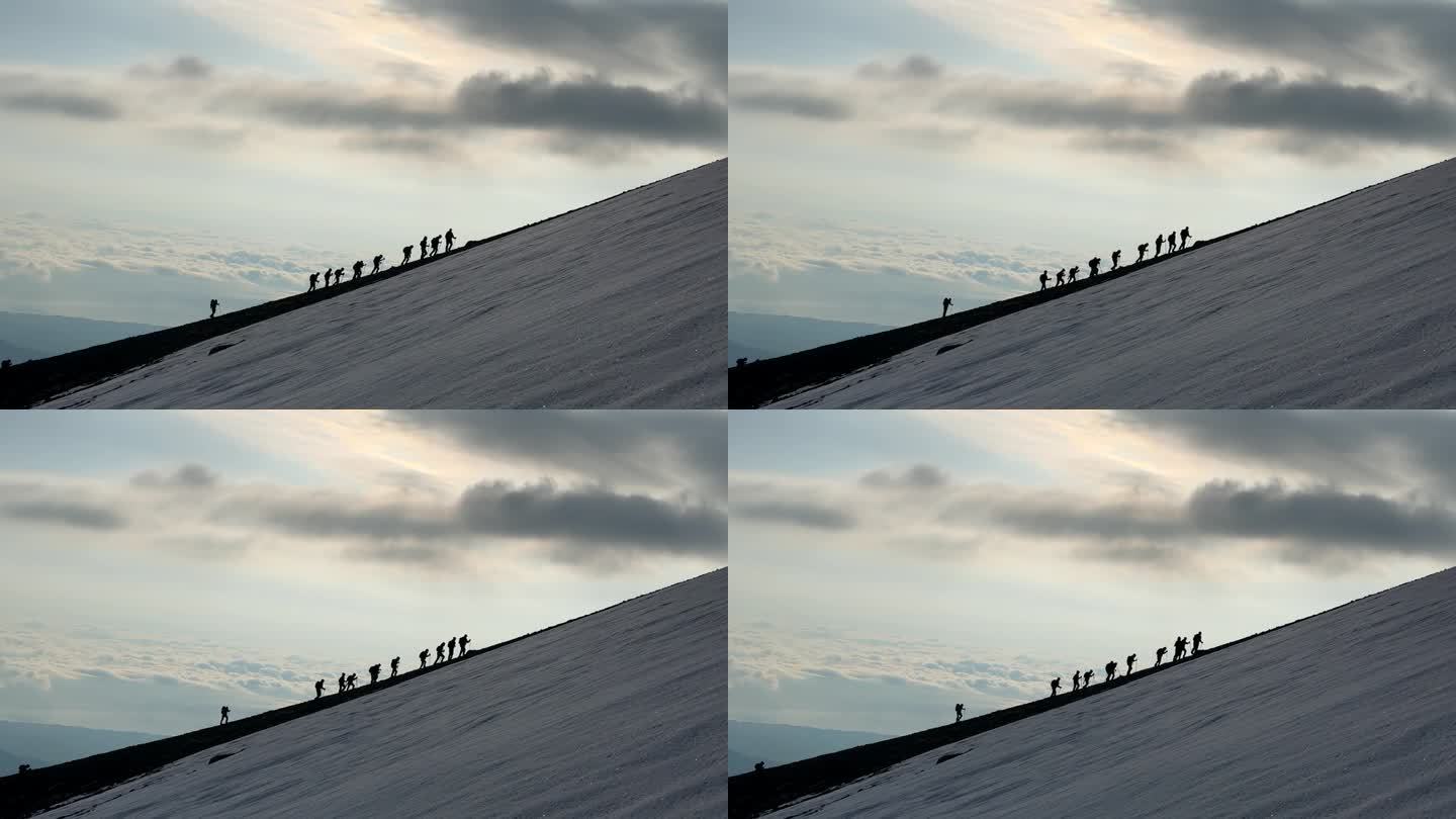 迷失在雪峰上的时光:登山者难忘的回忆