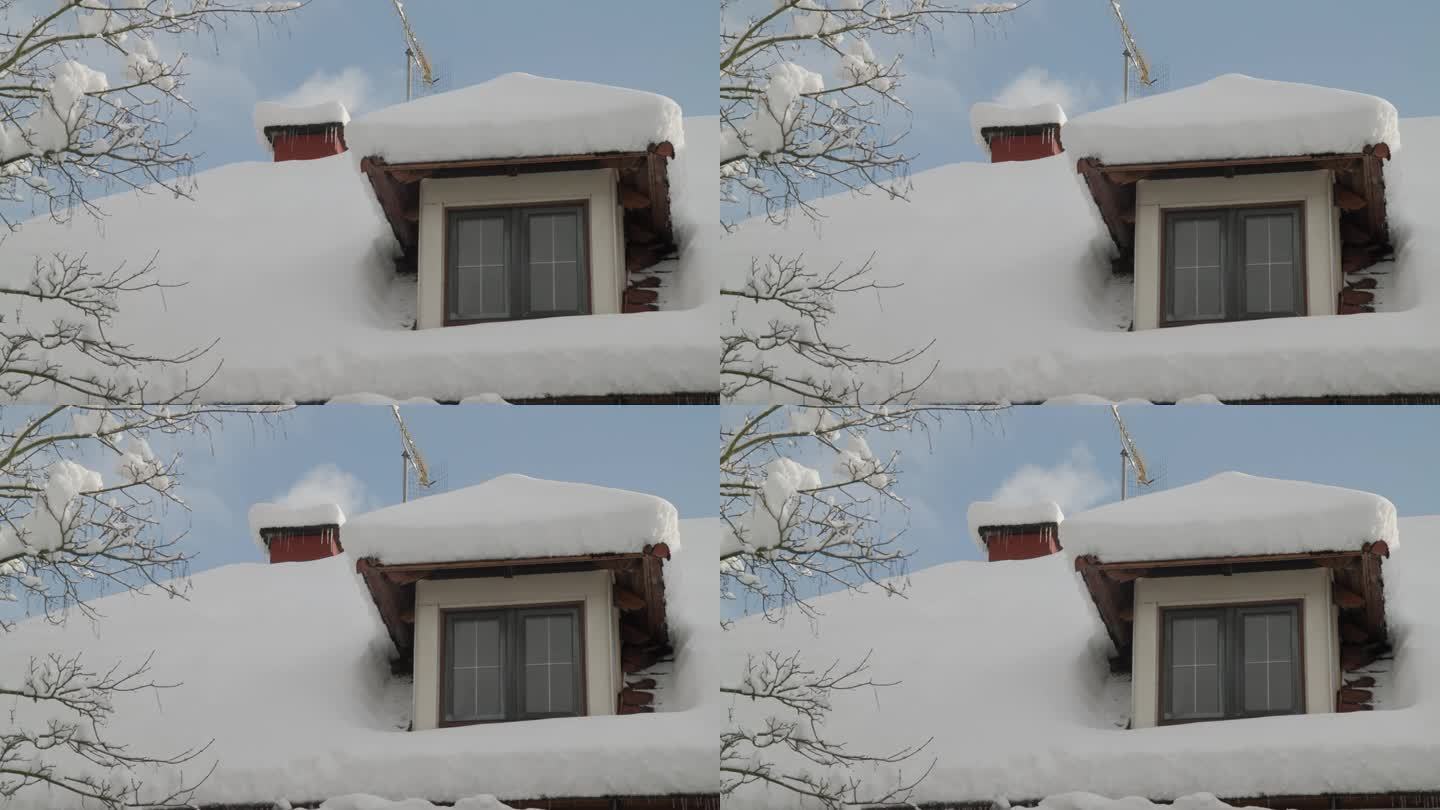 冬天大雪覆盖着家，烟囱冒着烟