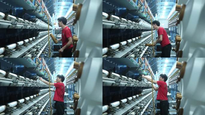 男工人在化纤厂纺织厂生产车间