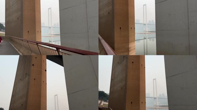 重庆长江边的大桥