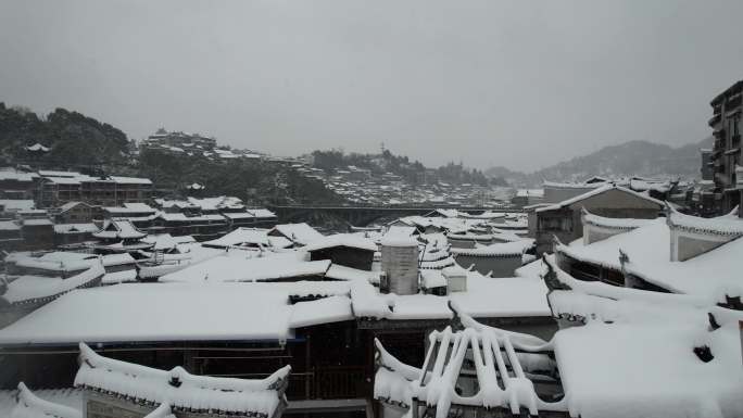 湖南湘西下雪冬天凤凰古城雪景