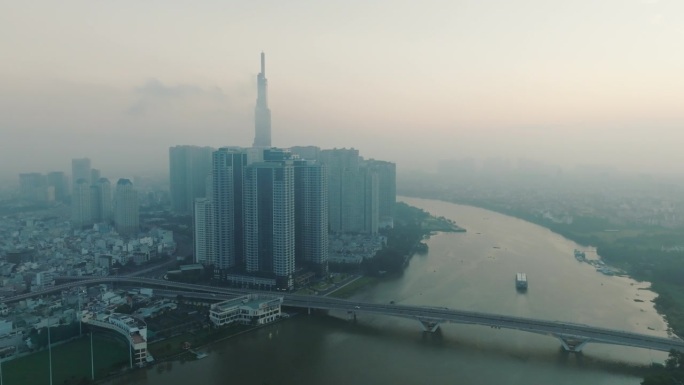地标81美丽的日出-西贡胡志明市，越南-鸟瞰图-股票视频