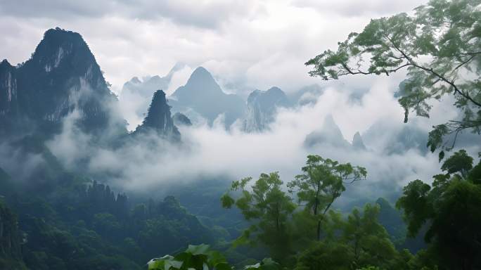 航拍桂林山水甲天下云雾缭绕