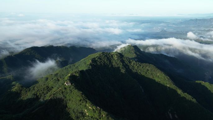 郁郁葱葱的大山