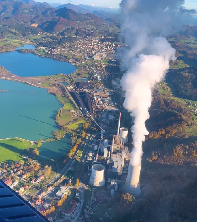 飞越火力发电厂严重污染竖版画面