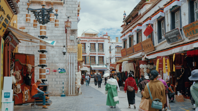 西藏八廓街古藏特色商业街转经道