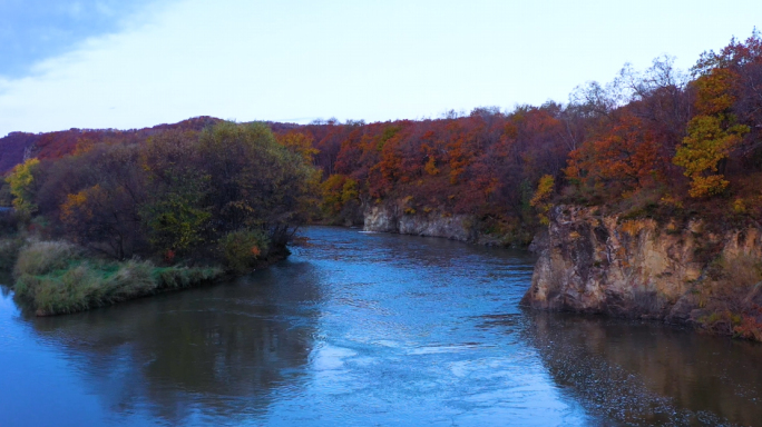秋季河流山水风光