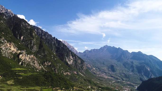 航拍甘南大山深处村庄