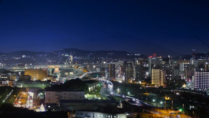 从山顶看北九州的夜景