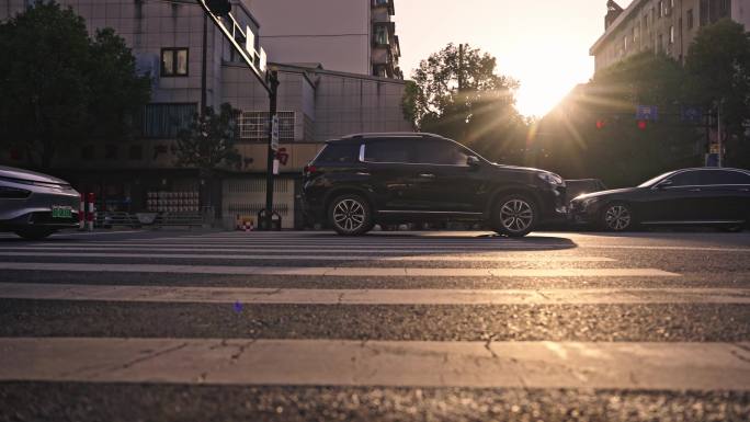 城市清晨 马路街景 人行横道线