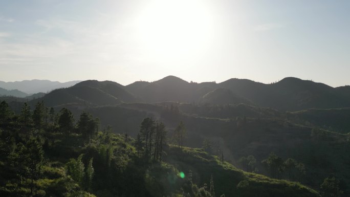 飞跃山体  山坡夕阳  意境黄昏