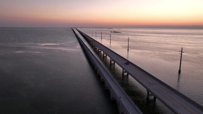 航拍的七英里大桥，通往佛罗里达西礁岛