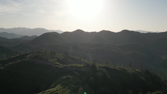 飞跃山体  山坡夕阳  意境黄昏