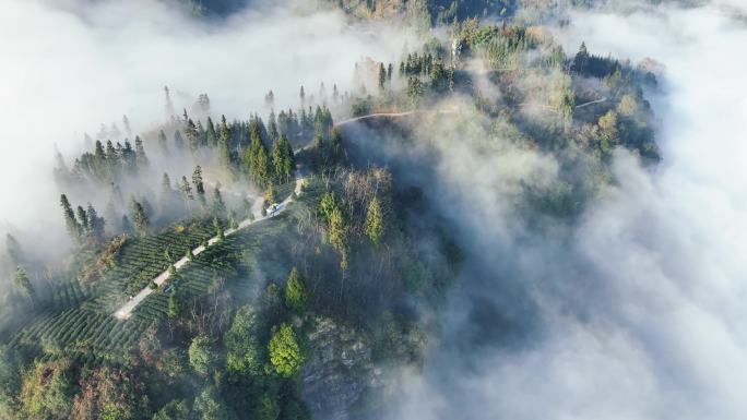 唯美大气云雾缭绕仙境山村自然风景