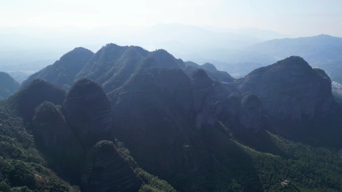 龙南武当山岩石