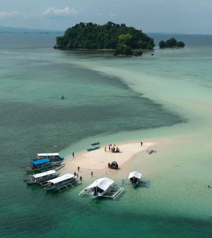 南苏里高州巴罗博的消失岛和海龟岛。菲律宾。