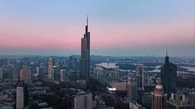 4K航拍南京紫峰大厦蓝调时刻