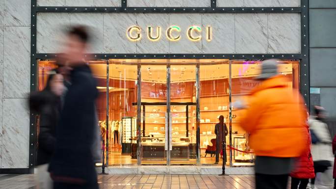 古驰Gucci门店人来人往